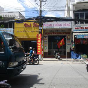 Phòng Trồng Răng Ngụy Phát