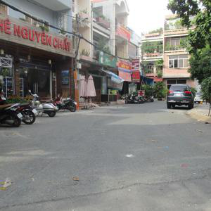 Phòng Khám Tai Mũi Họng - BS. Hiển