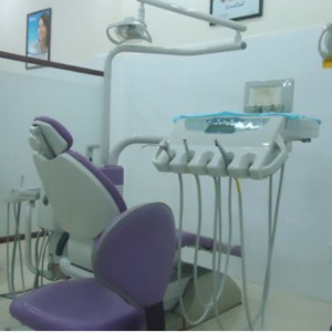 Nha Khoa Á Đông - BS. Trần Vũ Lạc