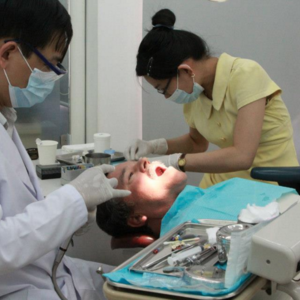 Nha khoa Đông Dương