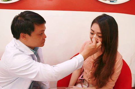 Viện thẩm mỹ Văn Trường - BS. Văn Trường