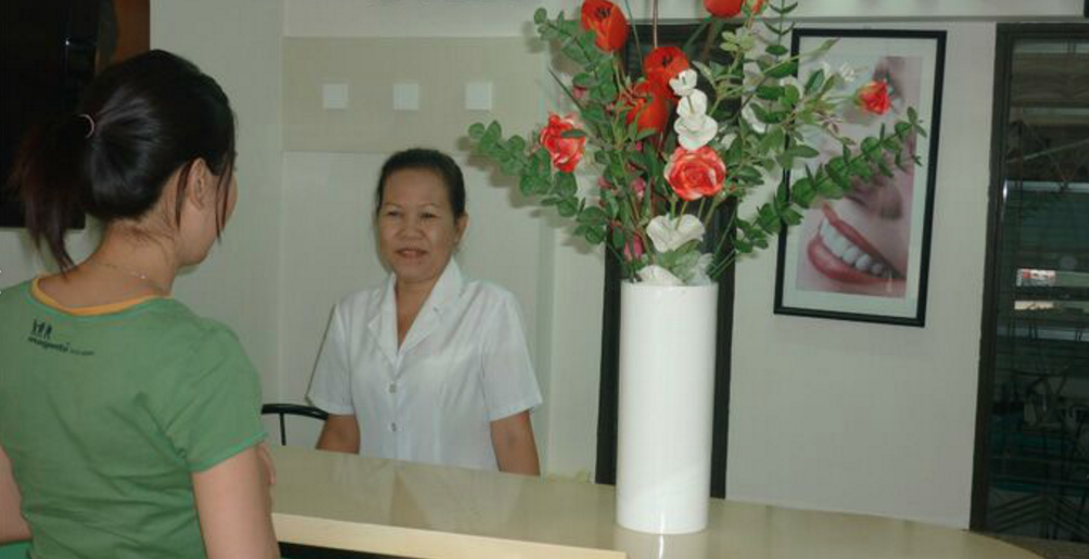 Nha khoa Huệ Đức - BS. Huệ Nhân