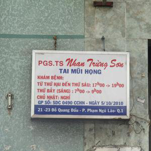 Phòng khám Tai mũi họng - PGS.TS.BS. Nhan Trừng Sơn