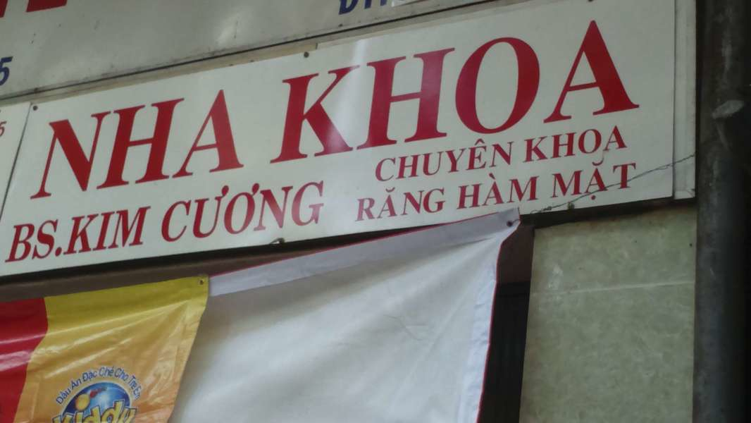 Nha Khoa - Bác sĩ Kim Cương
