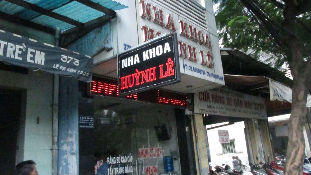 Nha khoa Huỳnh Lê