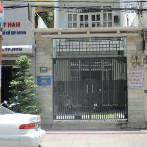 Phòng khám Mắt - BS. Trí Dũng & BS. Trang