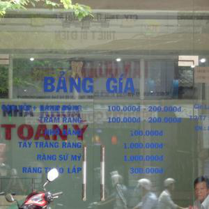 Nha Khoa Toàn Ý - BS. Phạm Thị Hồng Điệp