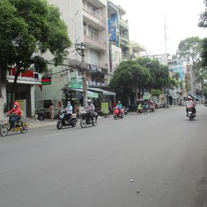 Nha Khoa Á Đông - BS. Trần Vũ Lạc