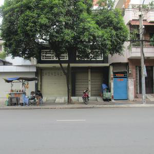 Nha Khoa Á Đông - BS. Trần Vũ Lạc